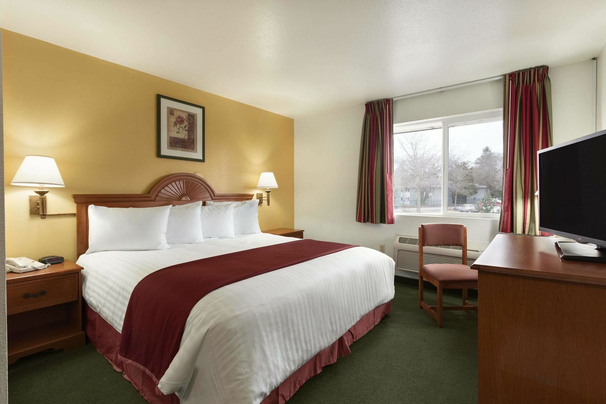 Howard Johnson By Wyndham Salem Buitenkant foto
