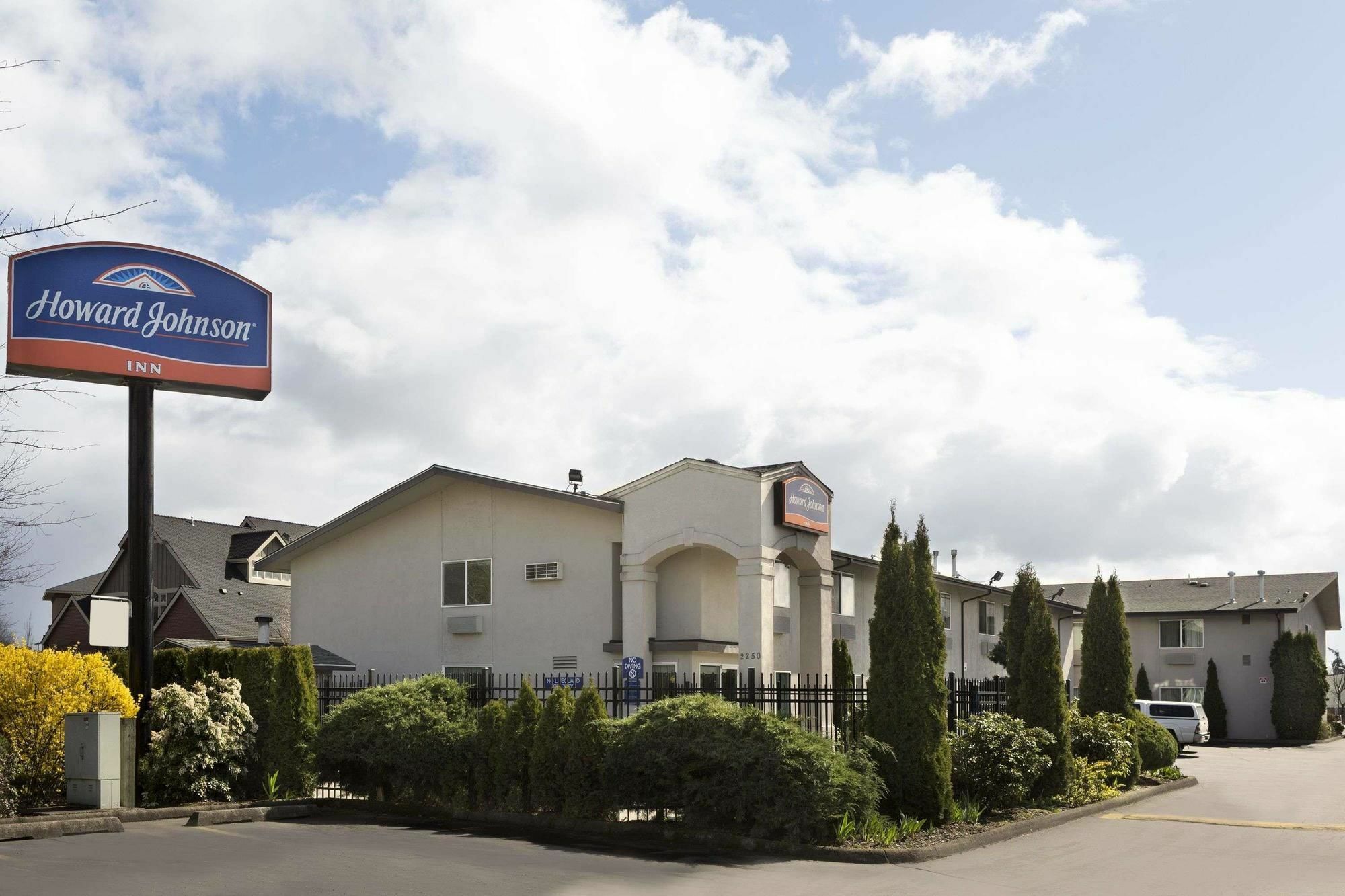 Howard Johnson By Wyndham Salem Buitenkant foto